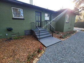 5321 NE 29th St in Silver Springs, FL - Building Photo - Building Photo