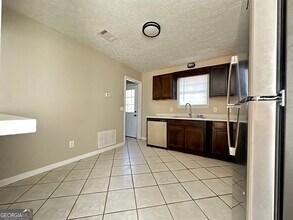 271 E Wright St in Winder, GA - Building Photo - Building Photo