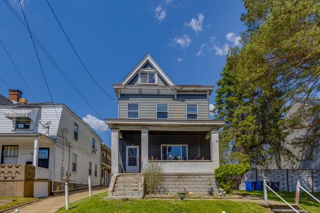 1783 Arlington Ave in Pittsburgh, PA - Building Photo - Building Photo
