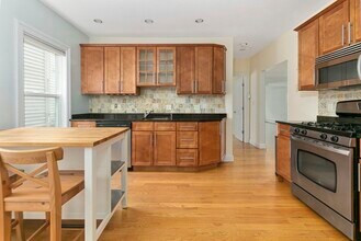 24 Speridakis Ter, Unit 24 in Cambridge, MA - Building Photo - Building Photo