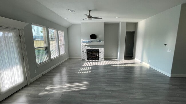 438 N Otoe St in Farmington, AR - Building Photo - Building Photo