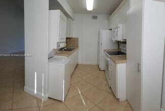 4669 NW 97th Ct in Doral, FL - Building Photo - Building Photo