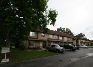 Fairway Oaks in Sarasota, FL - Foto de edificio - Building Photo