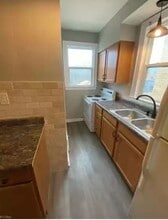 1242 Ridge Ave, Unit Apt 2 in Steubenville, OH - Building Photo - Building Photo