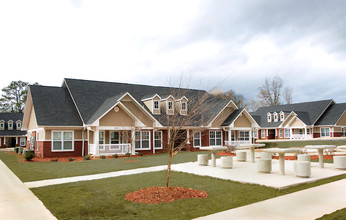 Baldwin Park Senior Village in Milledgeville, GA - Building Photo - Building Photo