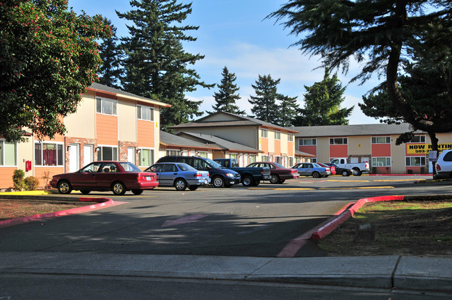 Raintree Apartments in Portland, OR - Building Photo - Building Photo