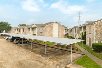 Gatsby Condominiums in Texas City, TX - Building Photo - Building Photo