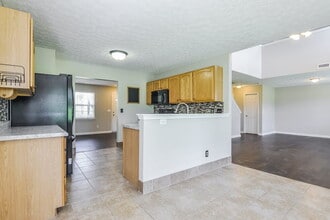 1109 Braemar Highland Dr in Zebulon, NC - Building Photo - Building Photo