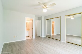 542 Lyon Dr in Buffalo Grove, IL - Building Photo - Building Photo