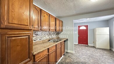 2711 Dunlap St in Lansing, MI - Building Photo - Building Photo