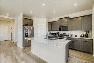 8870 Sedalia St in Commerce City, CO - Foto de edificio - Building Photo