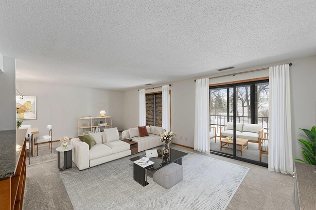 7200 Cahill Rd, Unit 3-0317 in Edina, MN - Building Photo - Building Photo