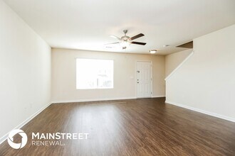 2316 Bee Hive Dr in Columbia, TN - Foto de edificio - Building Photo