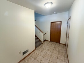 4314 Black Ct in Eau Claire, WI - Building Photo - Building Photo