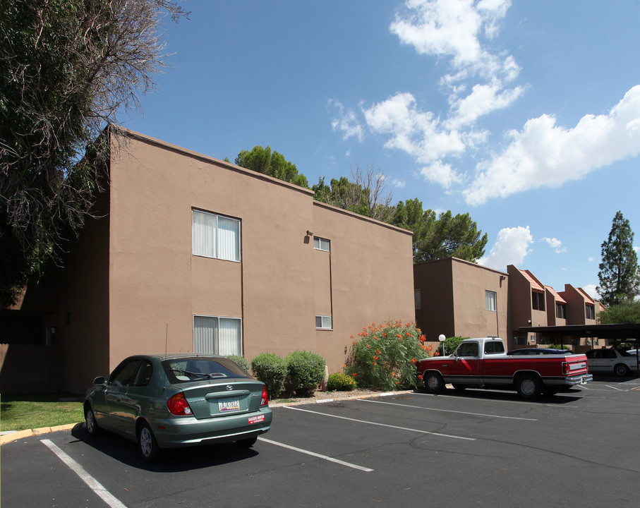 El Dorado Apartments in Tucson, AZ - Foto de edificio