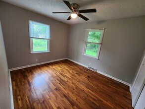 103 Maple Ct in Lawrenceburg, KY - Building Photo - Building Photo
