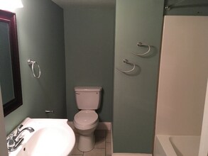 936 W Beverley St in Staunton, VA - Foto de edificio - Building Photo