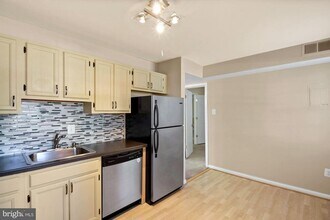 752 Quince Orchard Blvd in Gaithersburg, MD - Building Photo - Building Photo