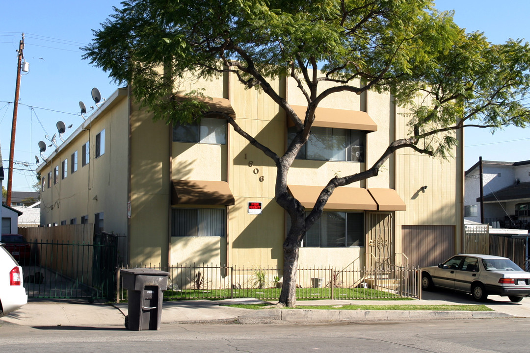 1606 Freeman Ave in Long Beach, CA - Building Photo