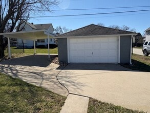 100 Kepple St in Jeannette, PA - Building Photo - Building Photo