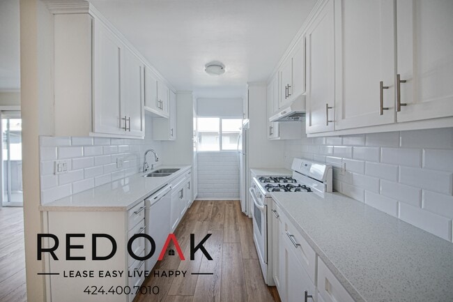 642 Hayworth Ave in Los Angeles, CA - Building Photo - Building Photo