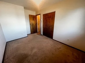 349 SE Chicago St in Albany, OR - Foto de edificio - Building Photo