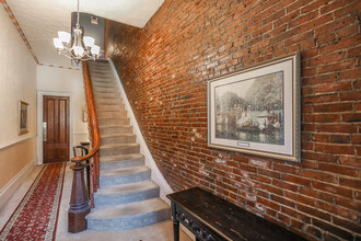 672 Tremont St in Boston, MA - Building Photo - Interior Photo