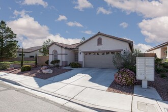 2738 Grande Valley Dr in Las Vegas, NV - Building Photo - Building Photo