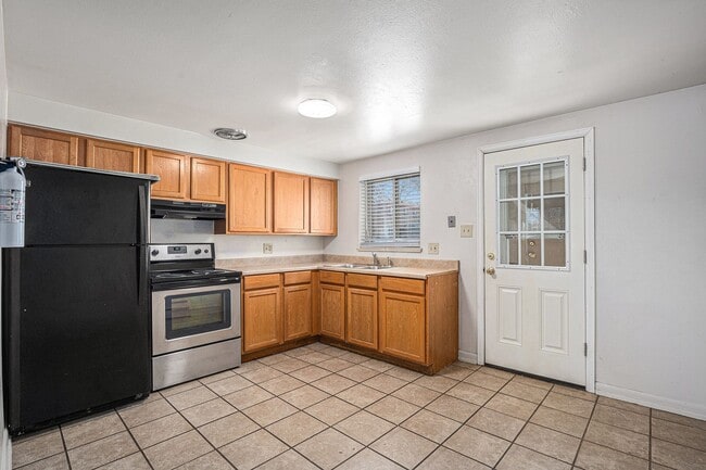 4515 Flower St in Wheat Ridge, CO - Foto de edificio - Building Photo