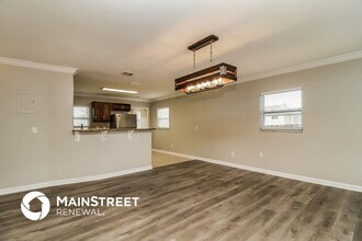 701 Palm Springs Dr in Altamonte Springs, FL - Foto de edificio - Building Photo