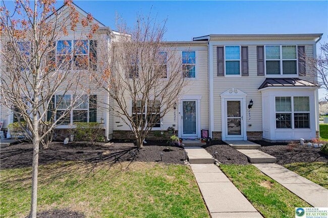 8428 Cromwell Ct
