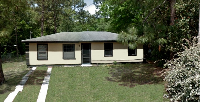 property at 260 White Oak Dr