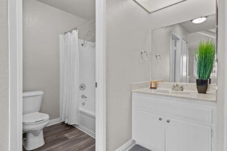 Brighton Park Apartments in Claremont, CA - Building Photo - Building Photo