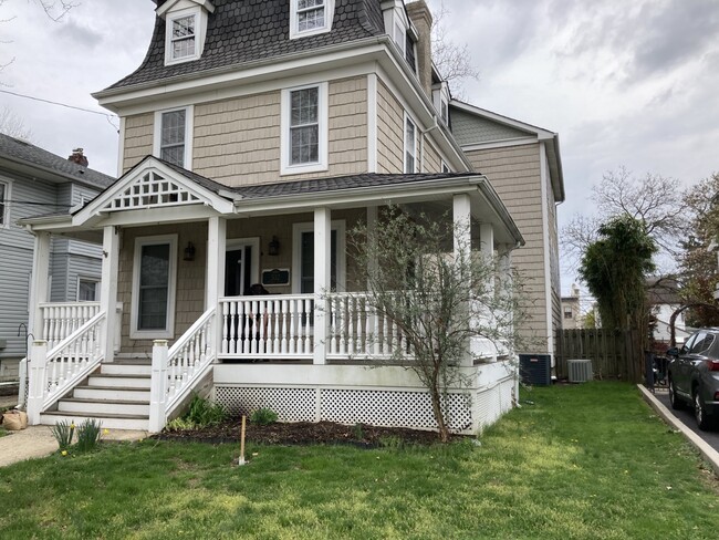 532 MOHAWK Ave, Unit A