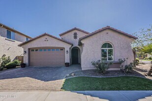 233 E Glacier Dr in Chandler, AZ - Building Photo