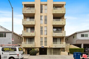 1059 S Sherbourne Dr in Los Angeles, CA - Building Photo