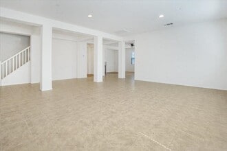 1123 E Pennsylvania Ave in Redlands, CA - Building Photo - Building Photo