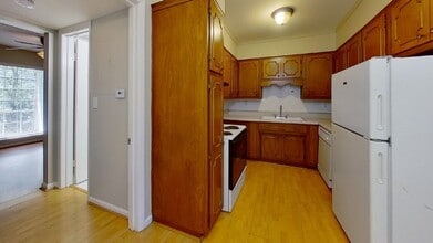 Donegal Place in Birmingham, AL - Foto de edificio - Interior Photo