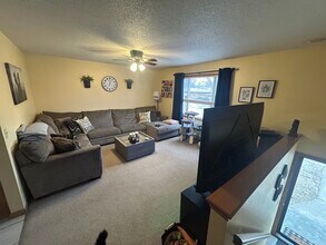 613 N 40th St in Council Bluffs, IA - Building Photo - Building Photo