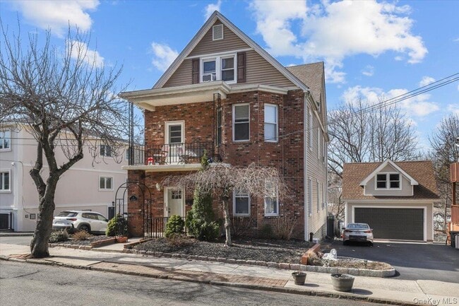 7 Oak Ave in Tuckahoe, NY - Building Photo - Building Photo