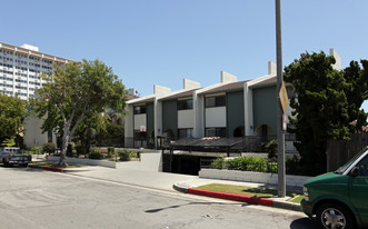 Las Casitas Apartments