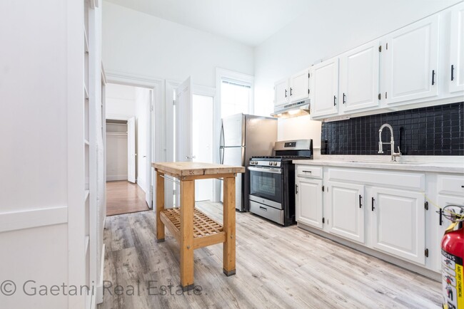 property at 915-917-917 Guerrero St