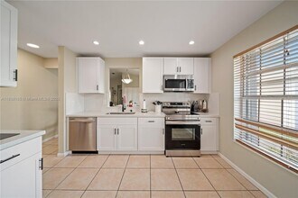 2240 SE 6th Ct in Homestead, FL - Building Photo - Building Photo