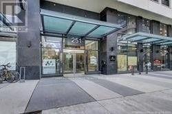 251-4251 Jarvis St in Toronto, ON - Building Photo