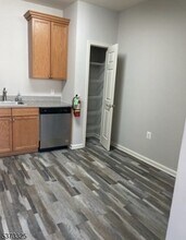 145 Conover Terrace in Lebanon, NJ - Building Photo - Building Photo