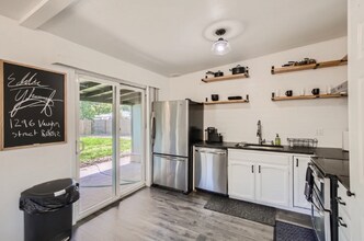 1296 Vaughn St in Aurora, CO - Building Photo - Building Photo