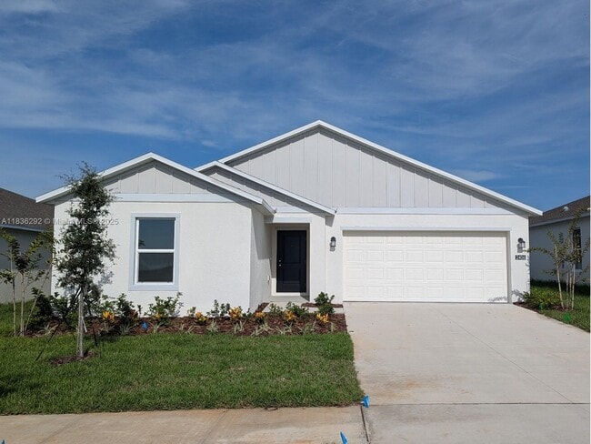 2406 McKinley Dr in Lake Wales, FL - Building Photo - Building Photo
