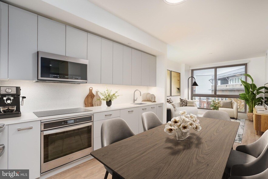 1630 Columbia Rd NW, Unit 407 in Washington, DC - Building Photo