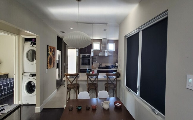 5256 W 123rd Pl in Hawthorne, CA - Foto de edificio - Building Photo