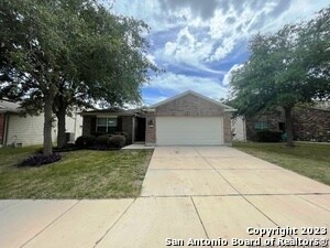 1317 Wagon Wheel in Schertz, TX - Building Photo